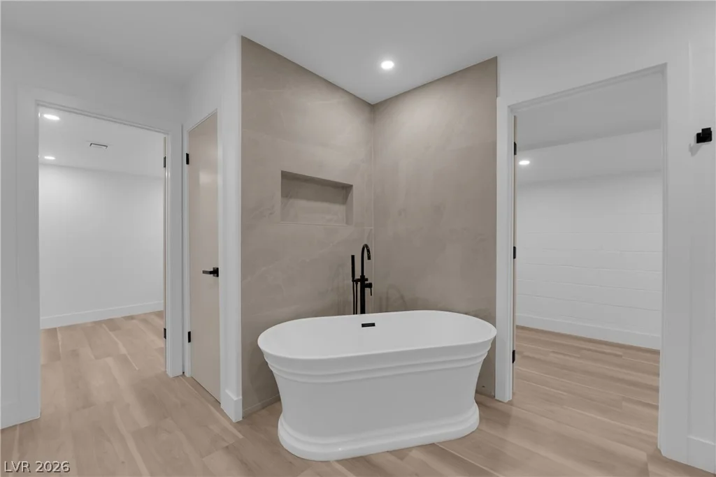 1524 Bonita, Las Vegas, NV 89104