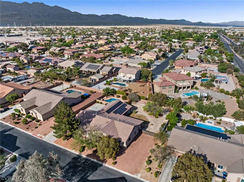 8088 Winchester Bluff, Las Vegas, NV 89131