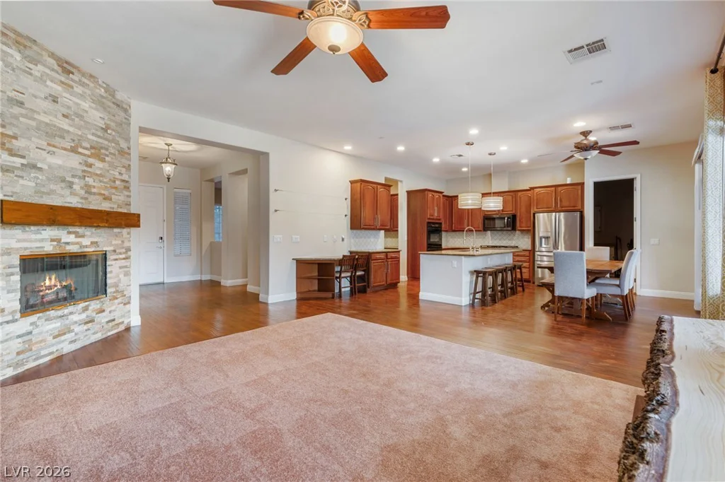 8088 Winchester Bluff, Las Vegas, NV 89131