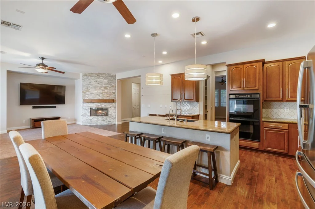 8088 Winchester Bluff, Las Vegas, NV 89131