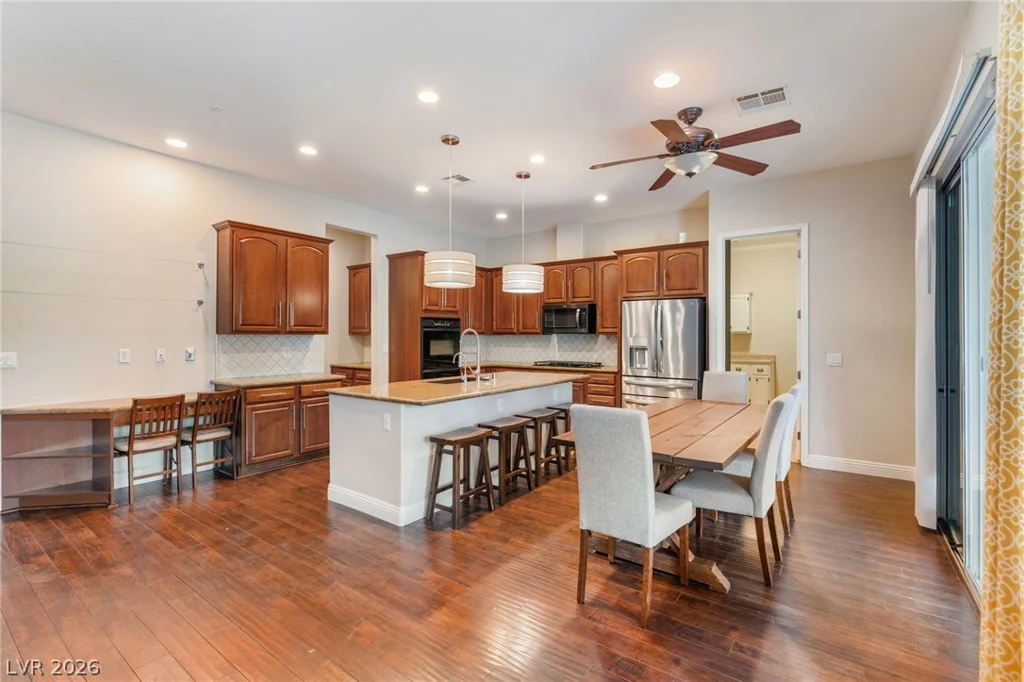 8088 Winchester Bluff, Las Vegas, NV 89131