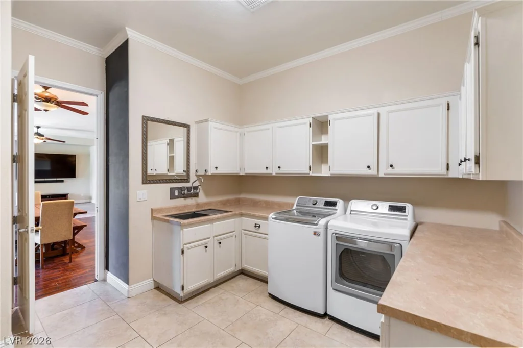8088 Winchester Bluff, Las Vegas, NV 89131