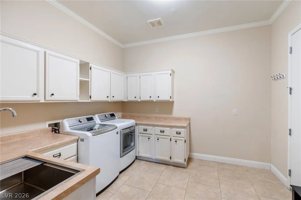 8088 Winchester Bluff, Las Vegas, NV 89131