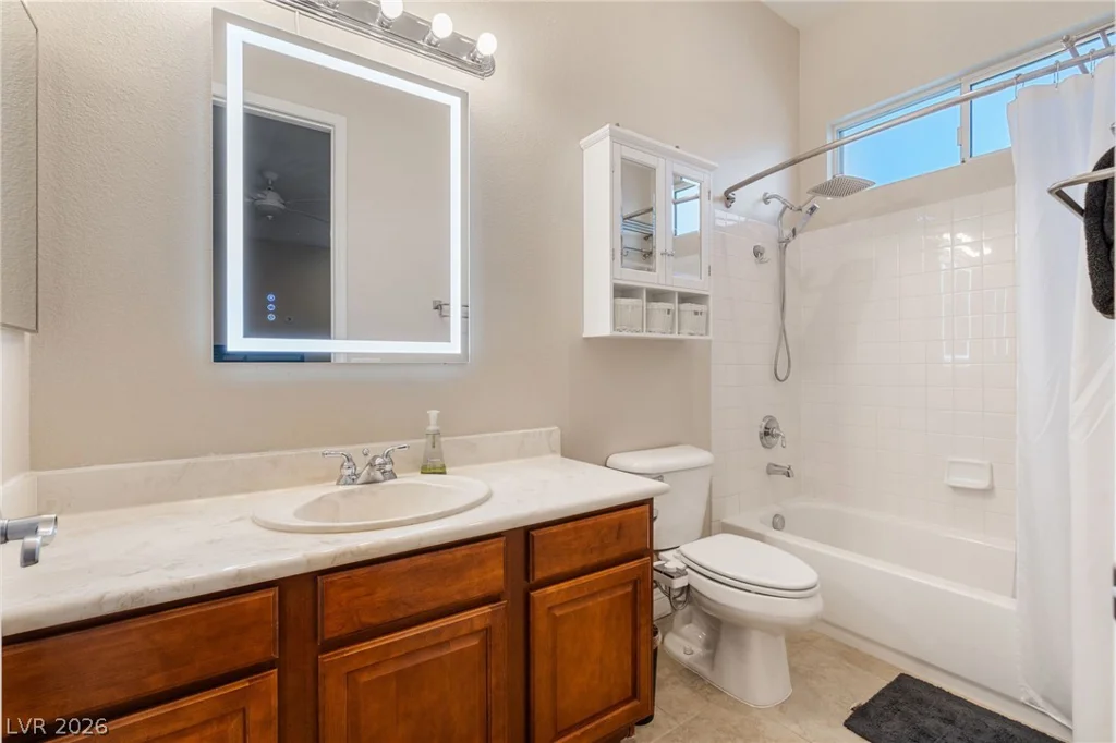 8088 Winchester Bluff, Las Vegas, NV 89131