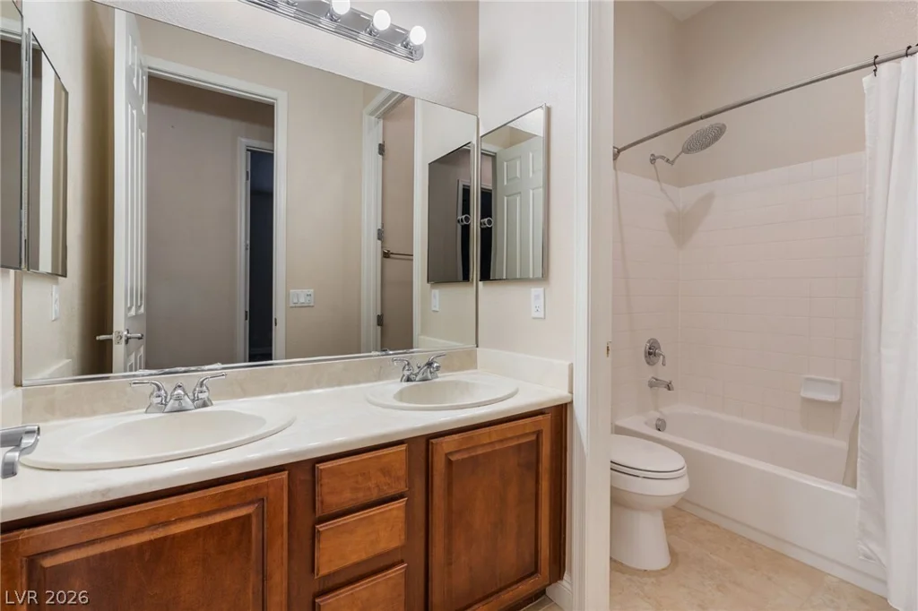 8088 Winchester Bluff, Las Vegas, NV 89131