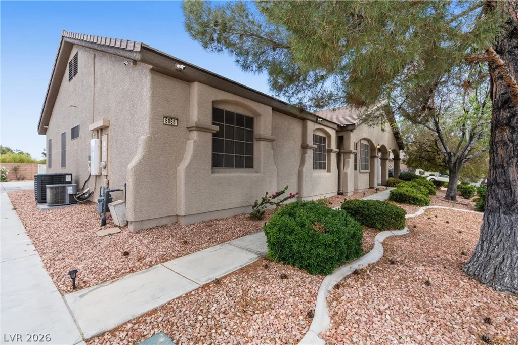 8088 Winchester Bluff, Las Vegas, NV 89131