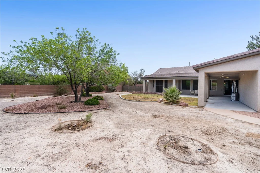 8088 Winchester Bluff, Las Vegas, NV 89131