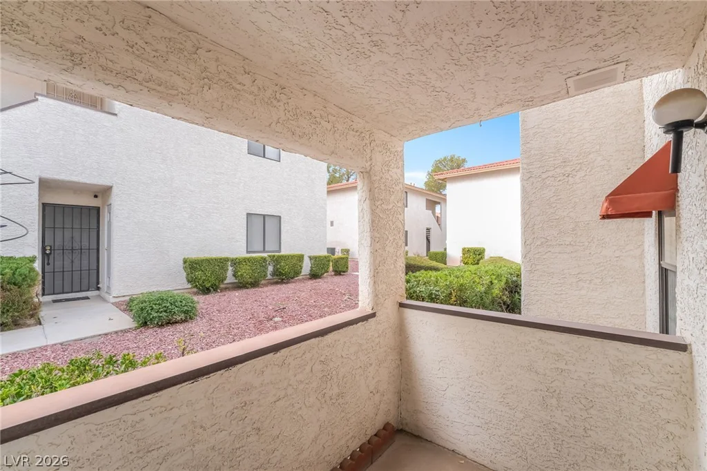 6633 Tropicana, Las Vegas, NV 89103