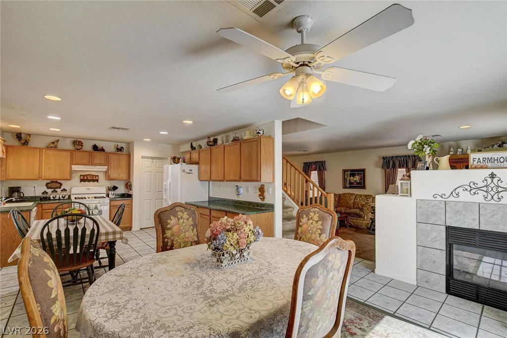 3709 Shanagolden, Las Vegas, NV 89129