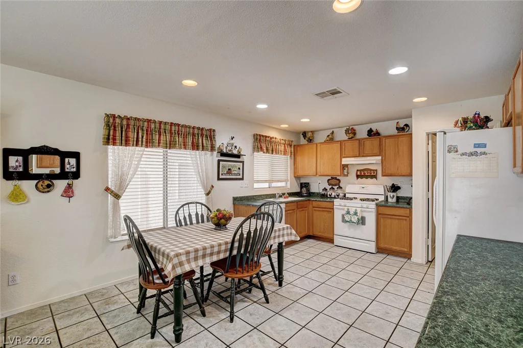 3709 Shanagolden, Las Vegas, NV 89129