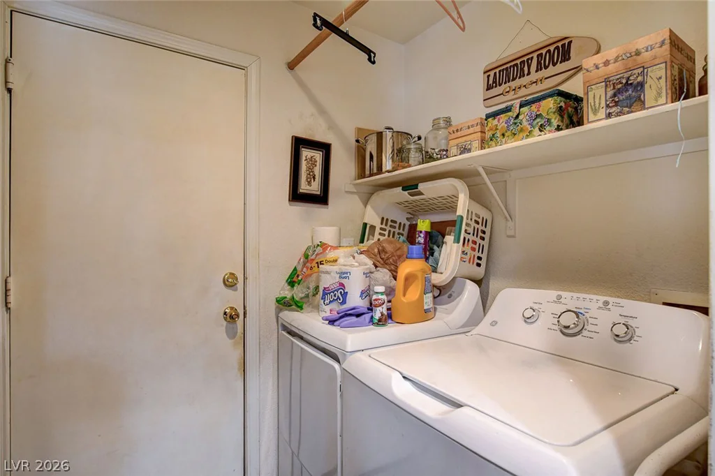 3709 Shanagolden, Las Vegas, NV 89129