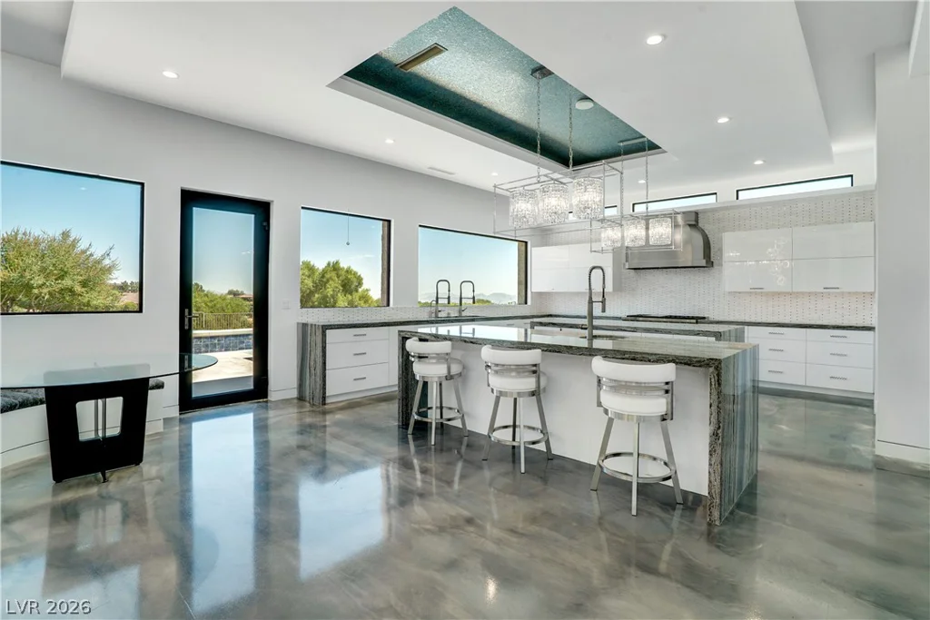 10 Ridge Blossom, Las Vegas, NV 89135