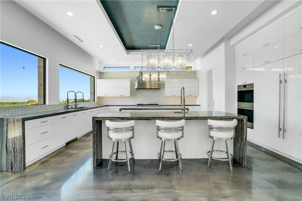 10 Ridge Blossom, Las Vegas, NV 89135