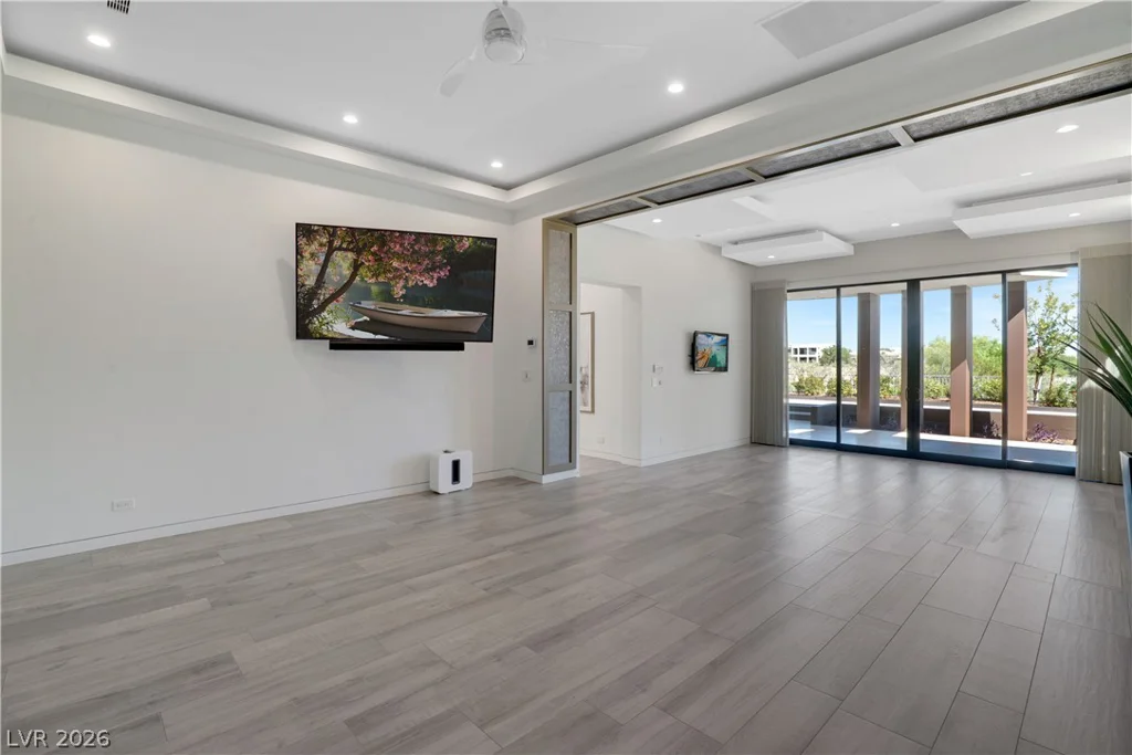 10 Ridge Blossom, Las Vegas, NV 89135