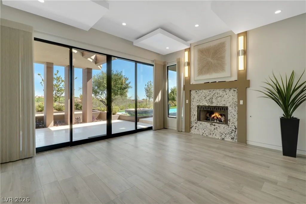 10 Ridge Blossom, Las Vegas, NV 89135