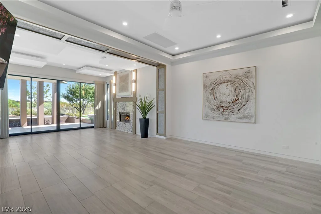 10 Ridge Blossom, Las Vegas, NV 89135
