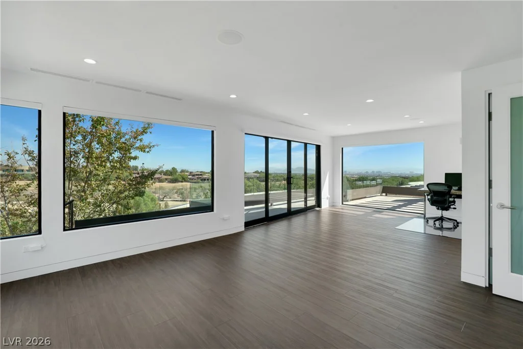 10 Ridge Blossom, Las Vegas, NV 89135