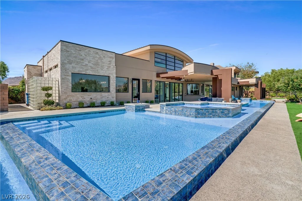 10 Ridge Blossom, Las Vegas, NV 89135