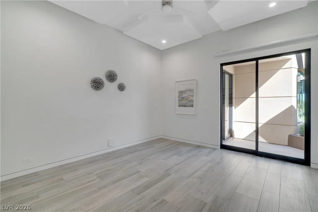 10 Ridge Blossom, Las Vegas, NV 89135
