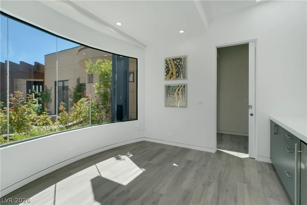 10 Ridge Blossom, Las Vegas, NV 89135