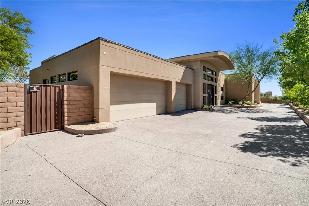 10 Ridge Blossom, Las Vegas, NV 89135