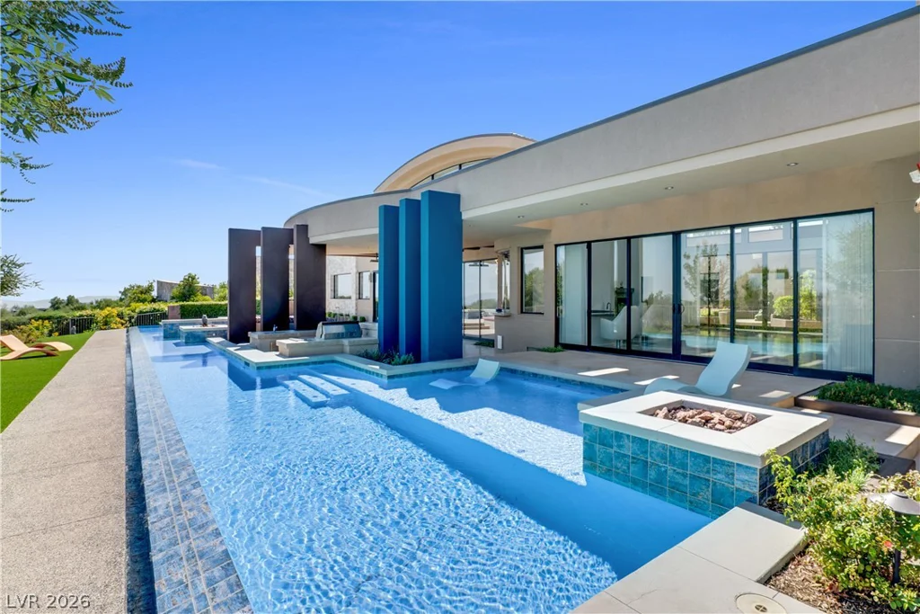10 Ridge Blossom, Las Vegas, NV 89135
