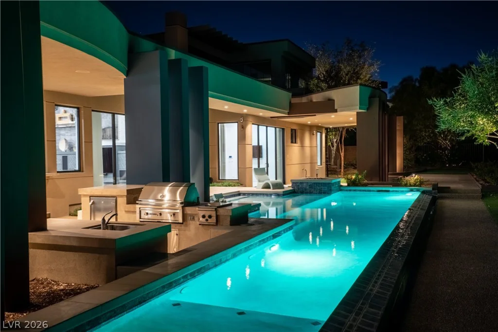 10 Ridge Blossom, Las Vegas, NV 89135
