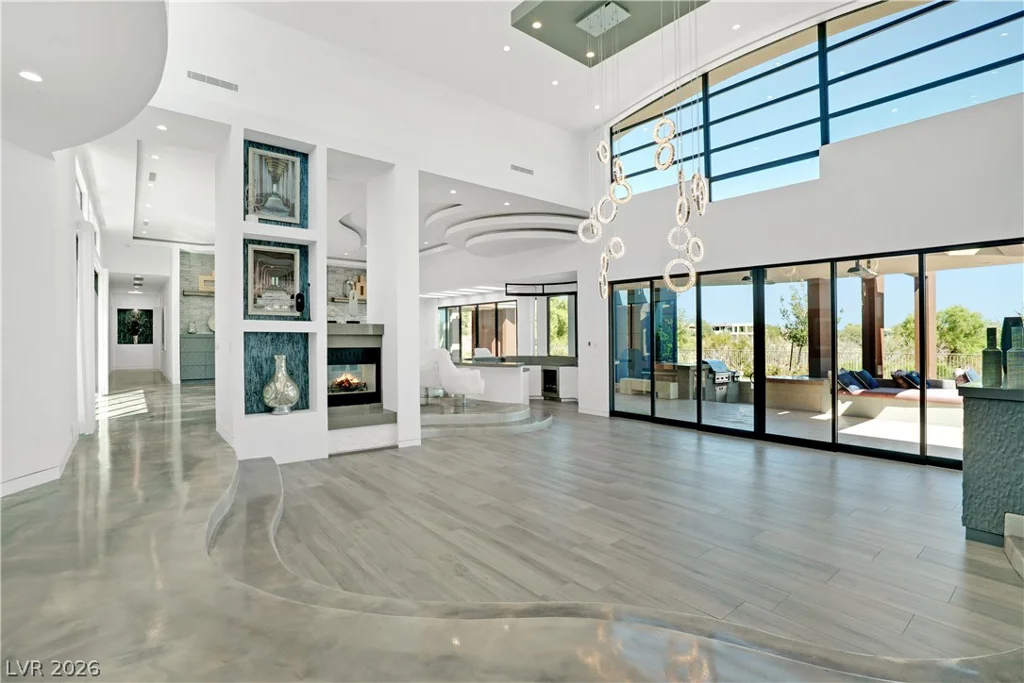 10 Ridge Blossom, Las Vegas, NV 89135