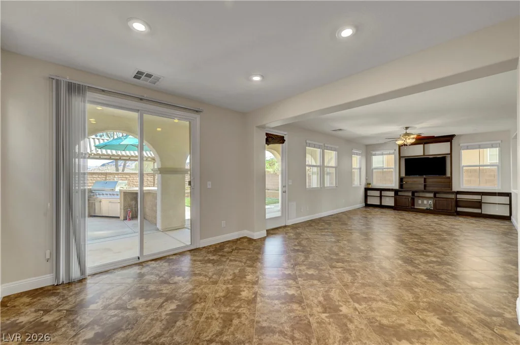9151 SENDERO, Las Vegas, NV 89178
