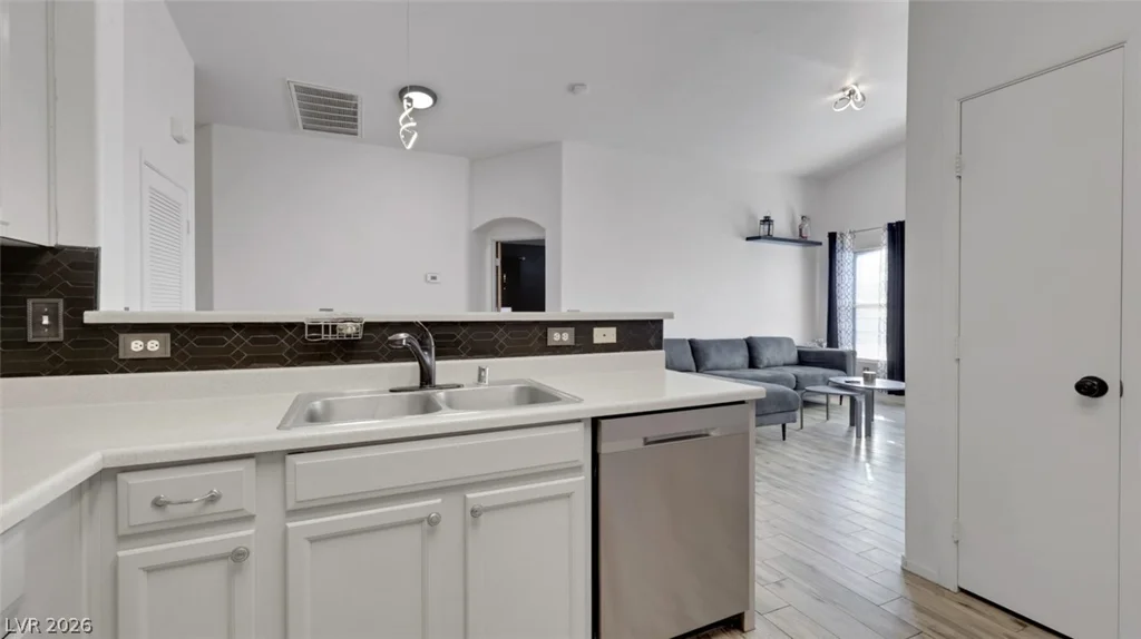 5940 High Steed, Henderson, NV 89011