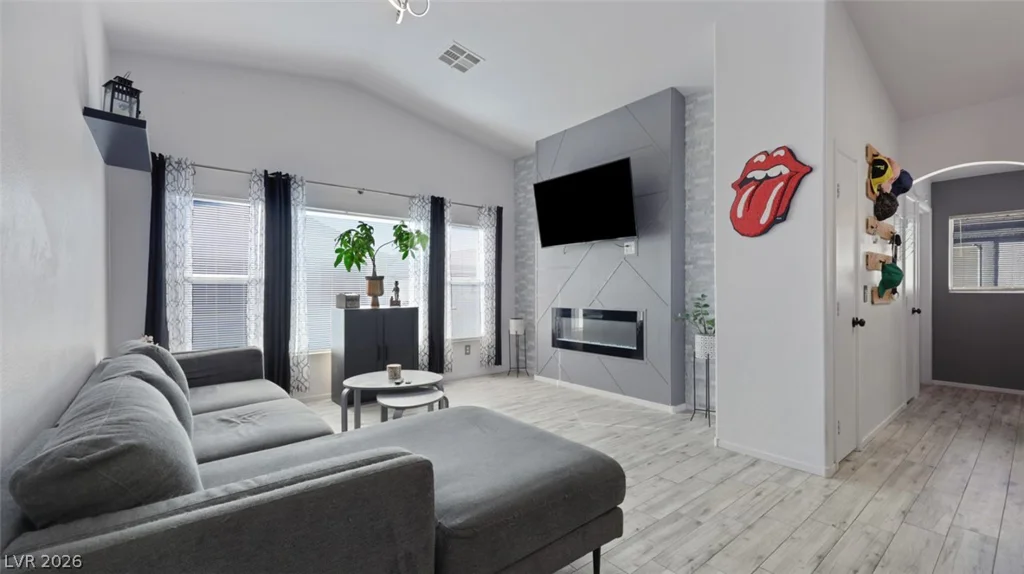 5940 High Steed, Henderson, NV 89011