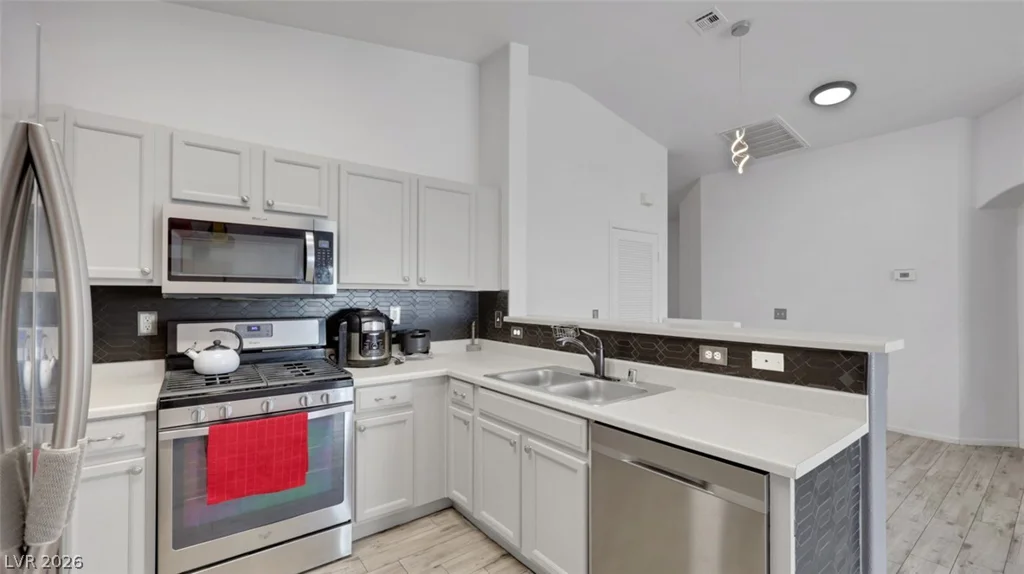 5940 High Steed, Henderson, NV 89011