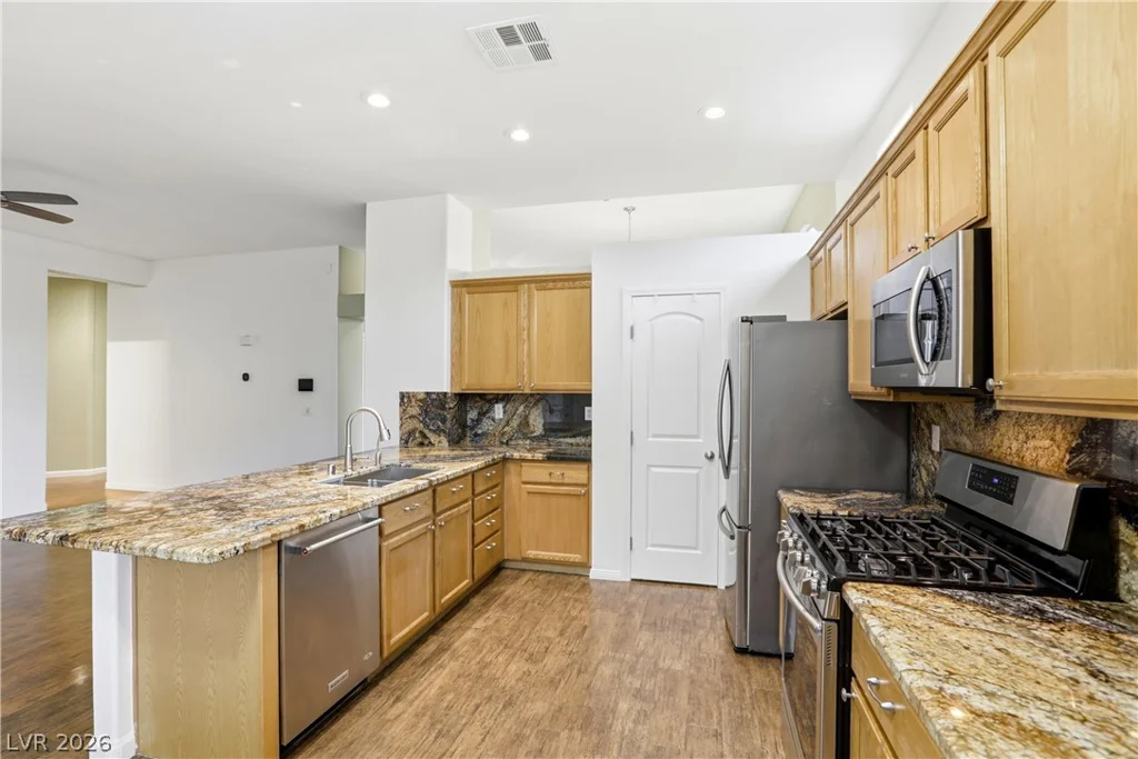 5871 Lost Valley, Las Vegas, NV 89113