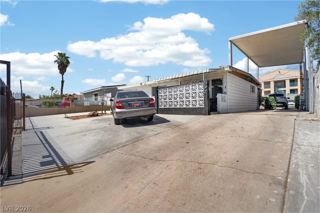 4686 Sheppard, Las Vegas, NV 89122