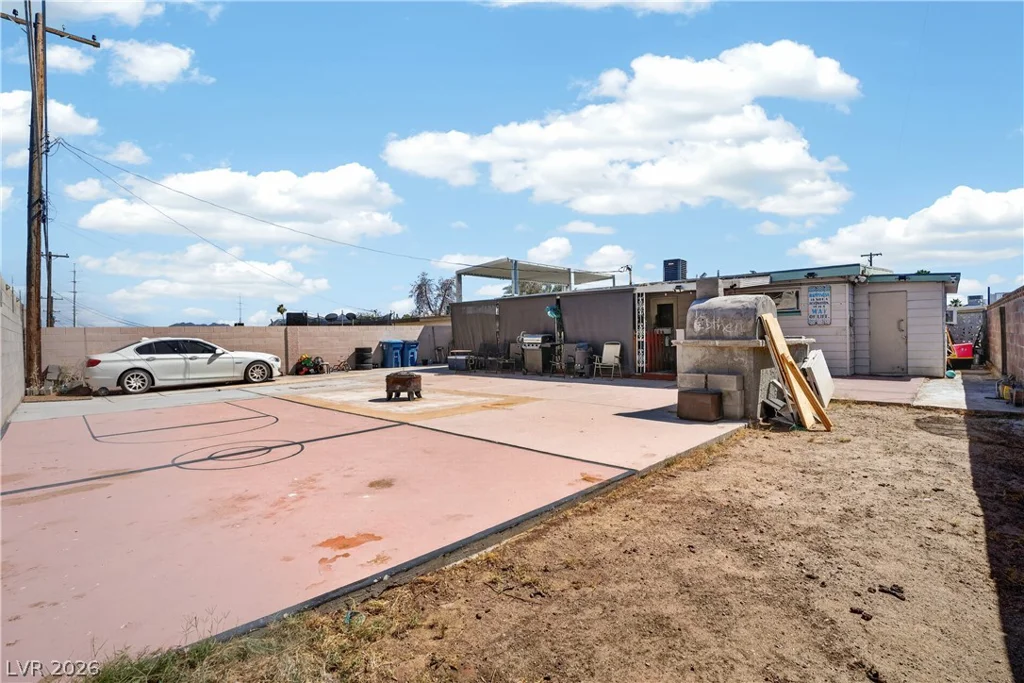 4686 Sheppard, Las Vegas, NV 89122