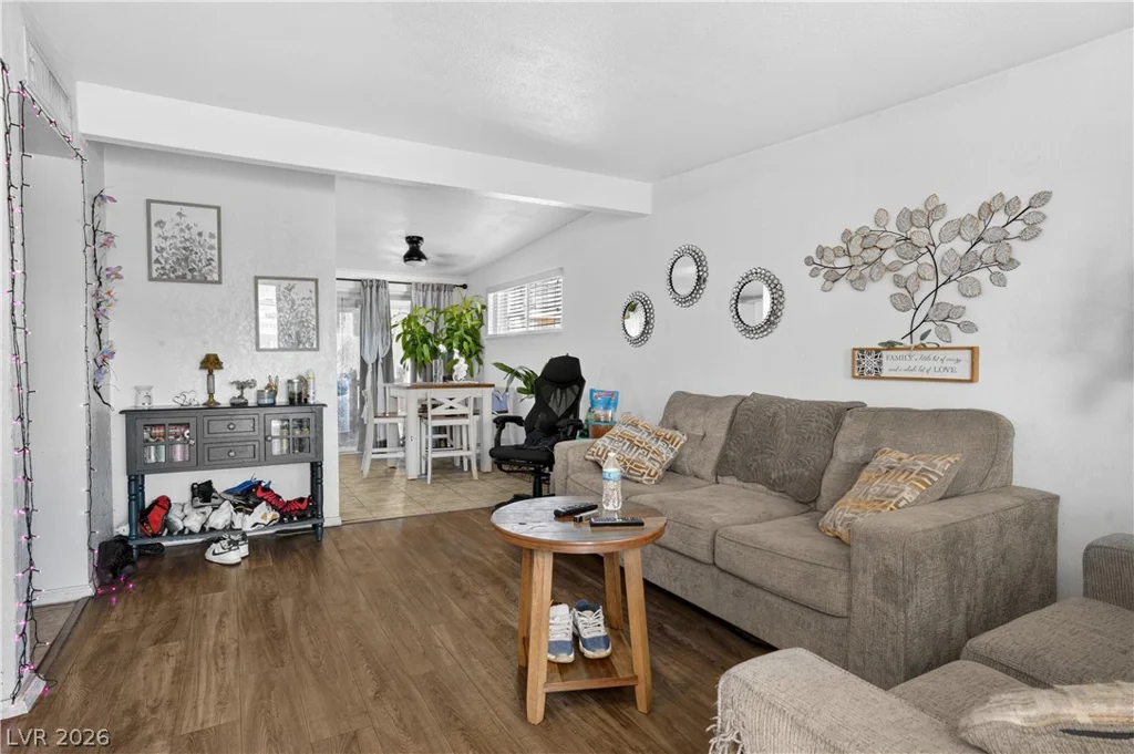 4686 Sheppard, Las Vegas, NV 89122