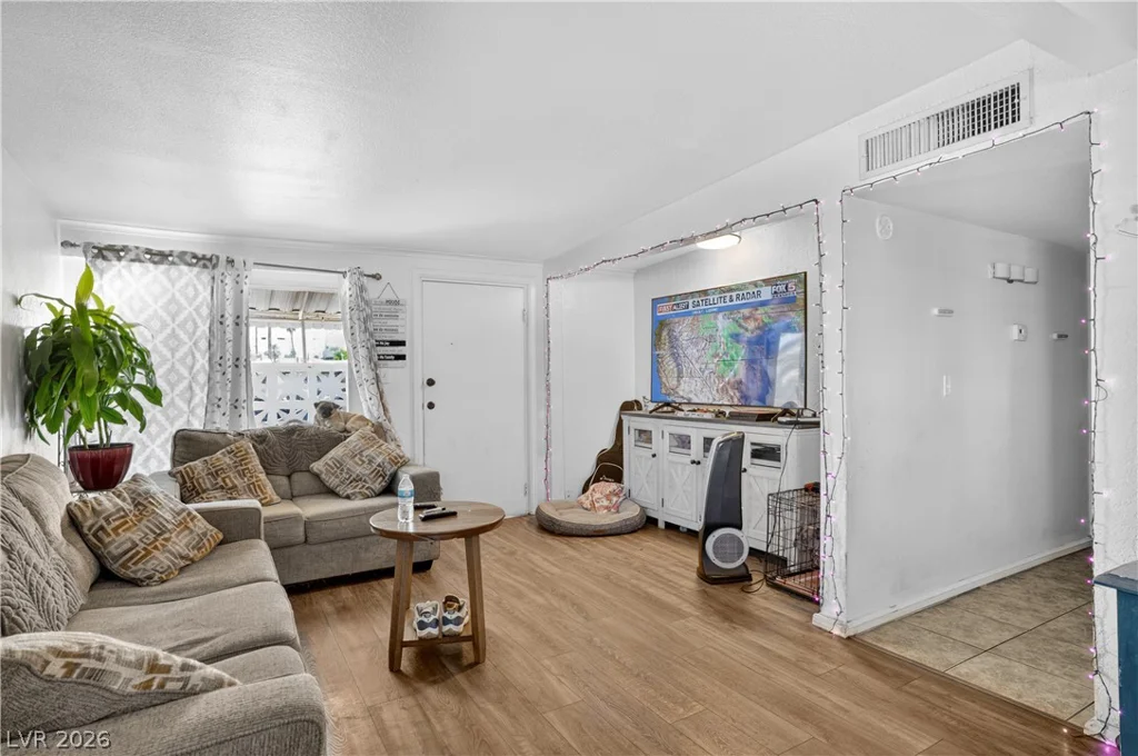 4686 Sheppard, Las Vegas, NV 89122