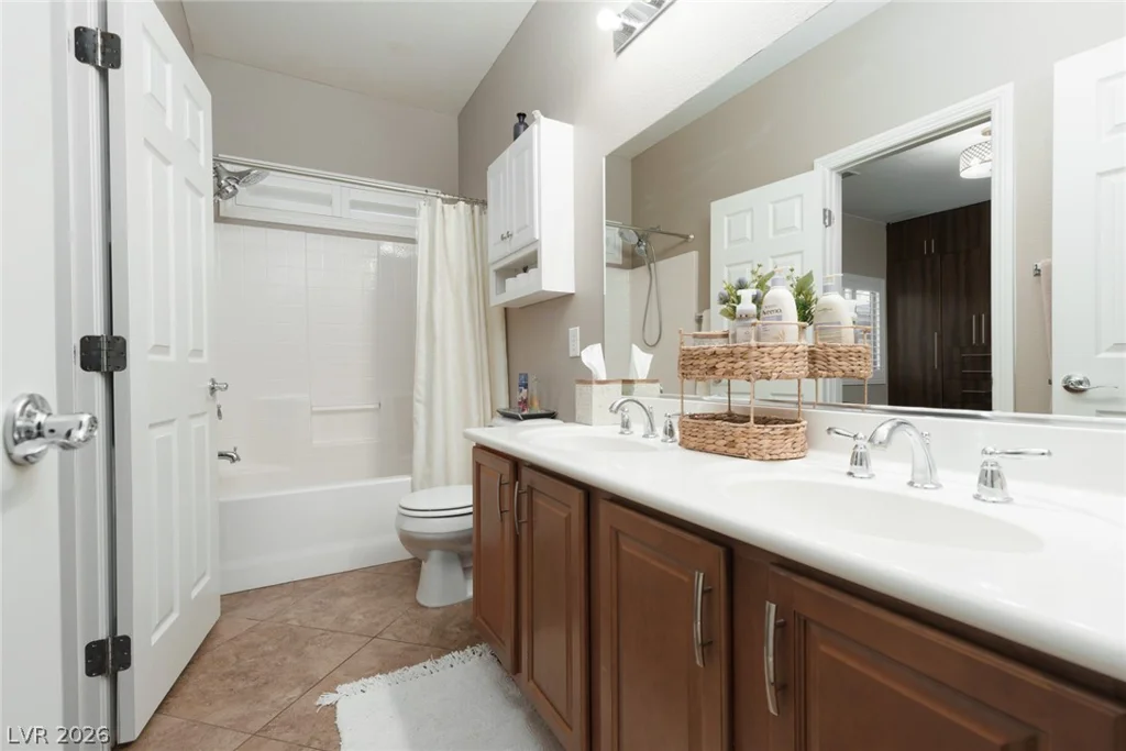 11233 Carson Brook, Las Vegas, NV 89183
