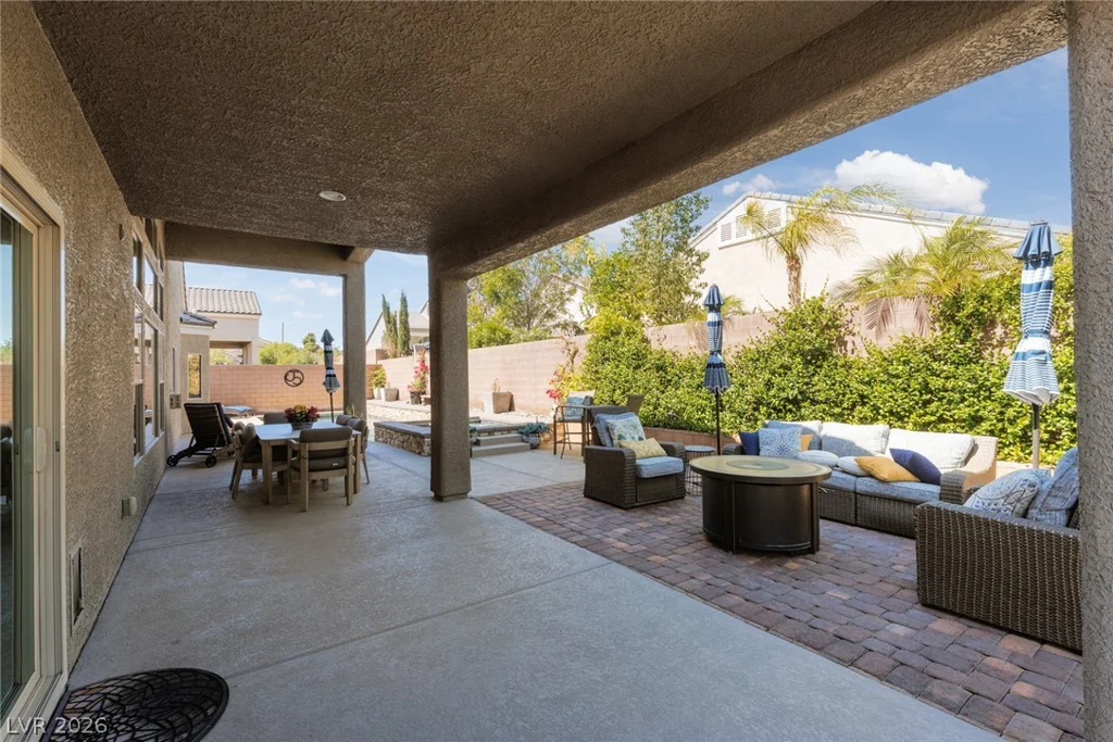 11233 Carson Brook, Las Vegas, NV 89183