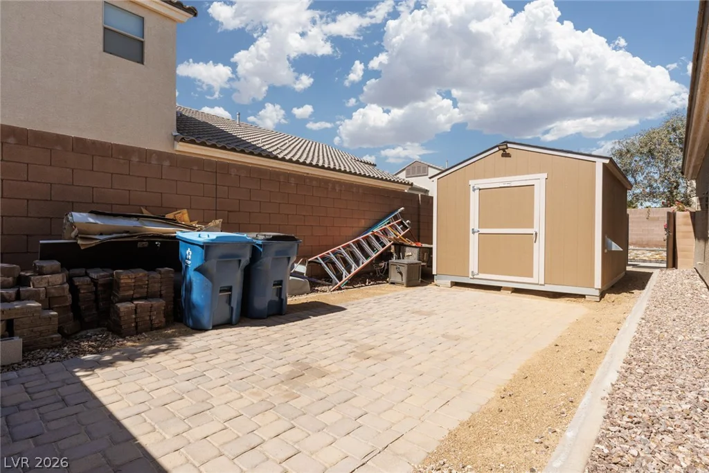 11233 Carson Brook, Las Vegas, NV 89183