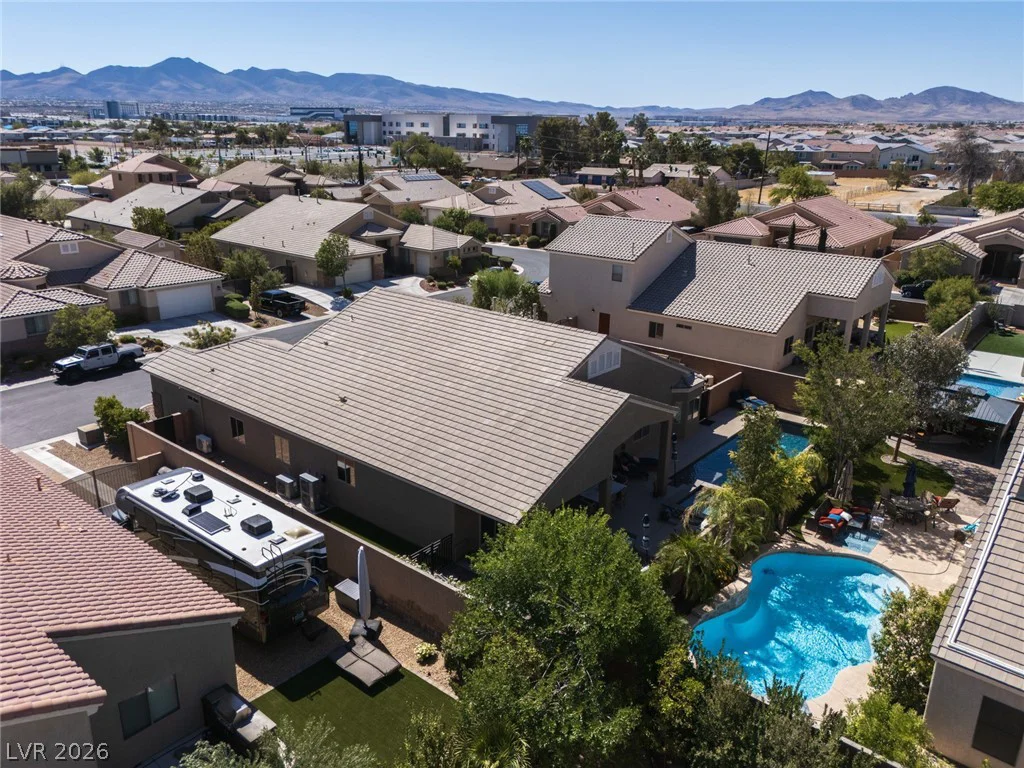 11233 Carson Brook, Las Vegas, NV 89183
