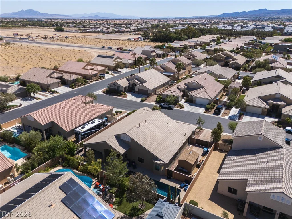 11233 Carson Brook, Las Vegas, NV 89183