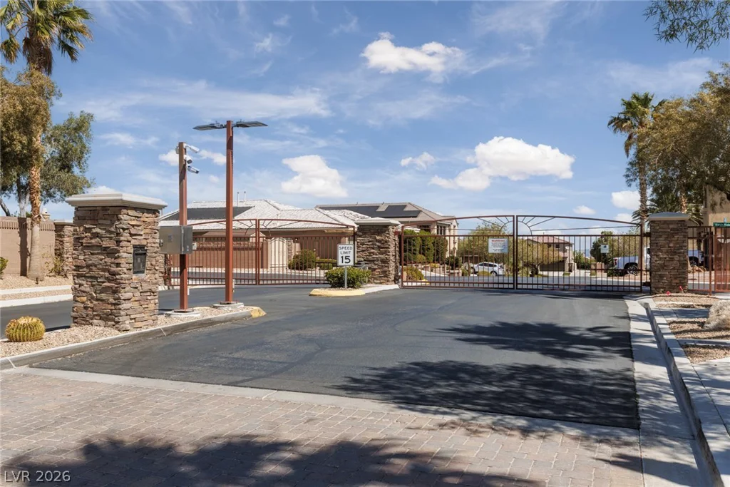 11233 Carson Brook, Las Vegas, NV 89183
