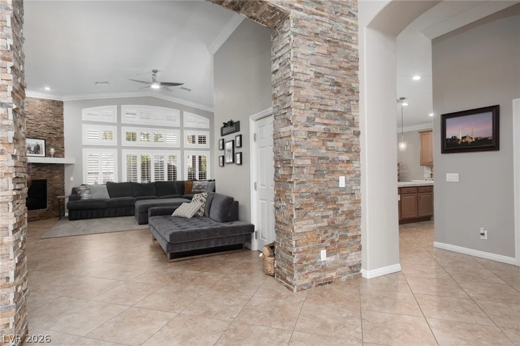 11233 Carson Brook, Las Vegas, NV 89183