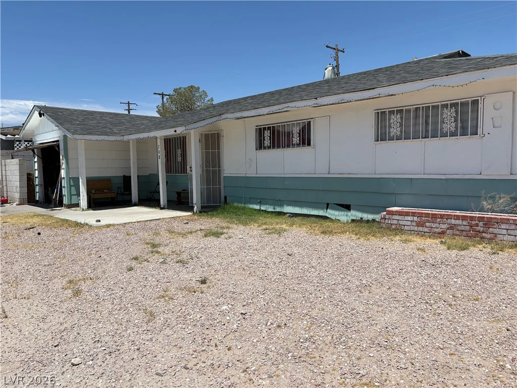 708 Van Ert, North Las Vegas, NV 89030