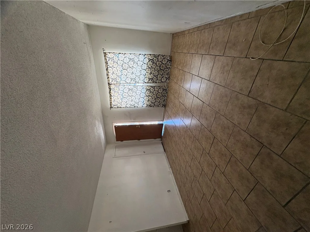 708 Van Ert, North Las Vegas, NV 89030