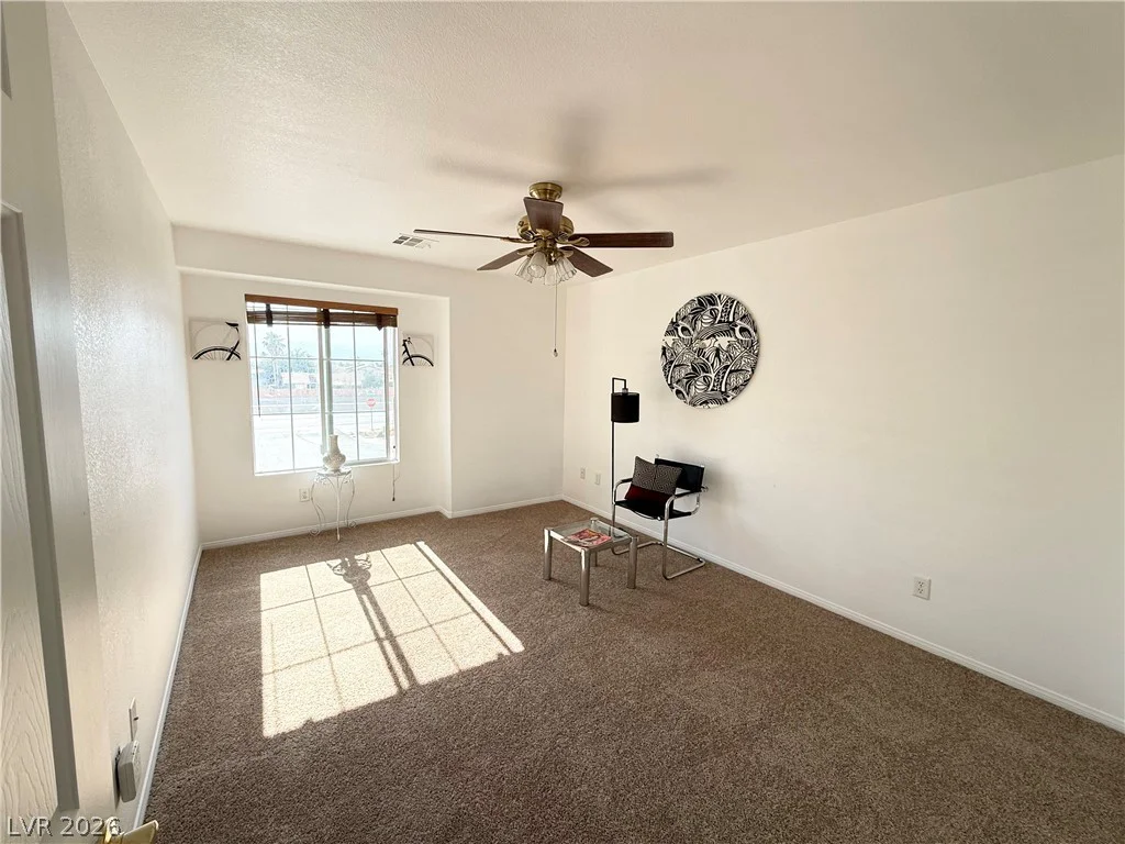 1096 Sloan, Las Vegas, NV 89110