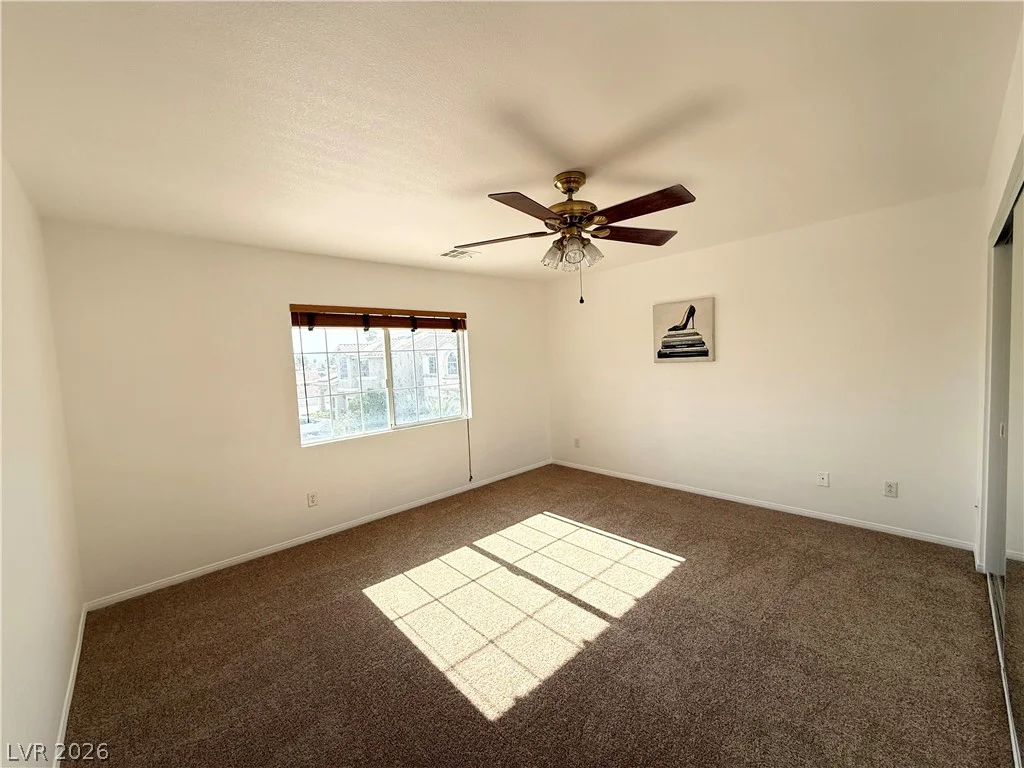 1096 Sloan, Las Vegas, NV 89110
