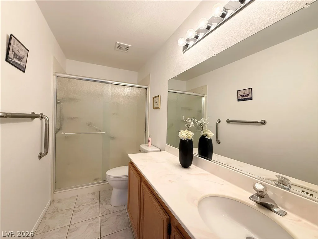 1096 Sloan, Las Vegas, NV 89110