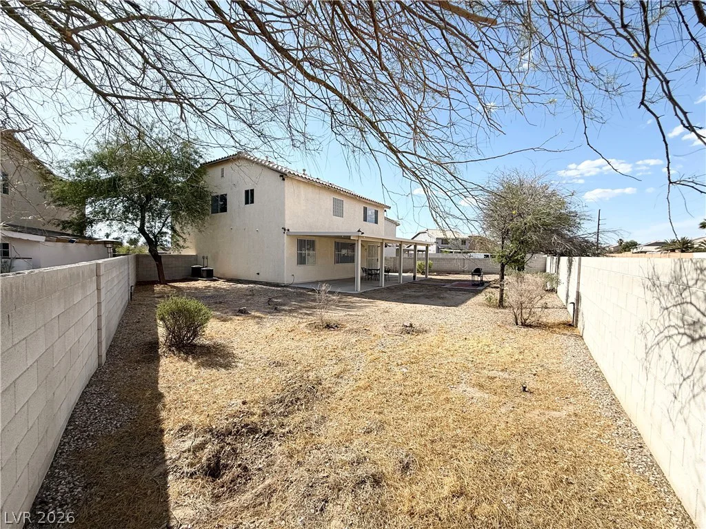 1096 Sloan, Las Vegas, NV 89110